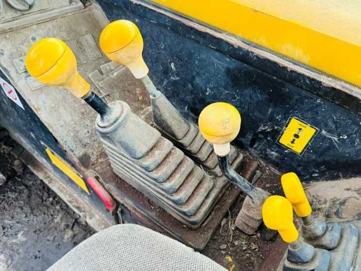 Телескопічний навантажувач JCB 532-120 12 метрів