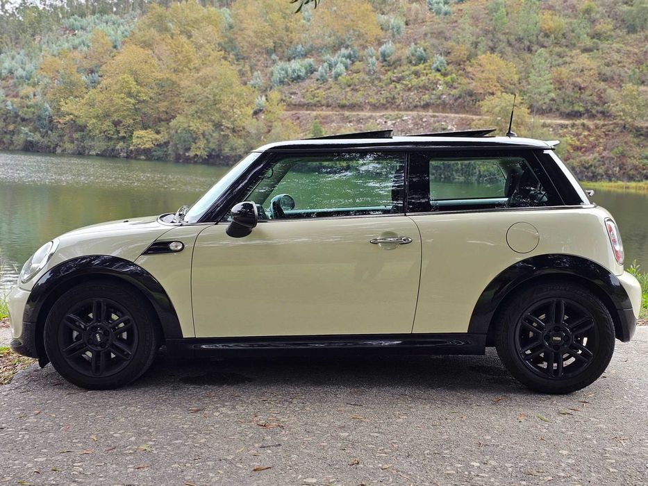 Mini Cooper D 1.6 - Full Extras64288278010626122