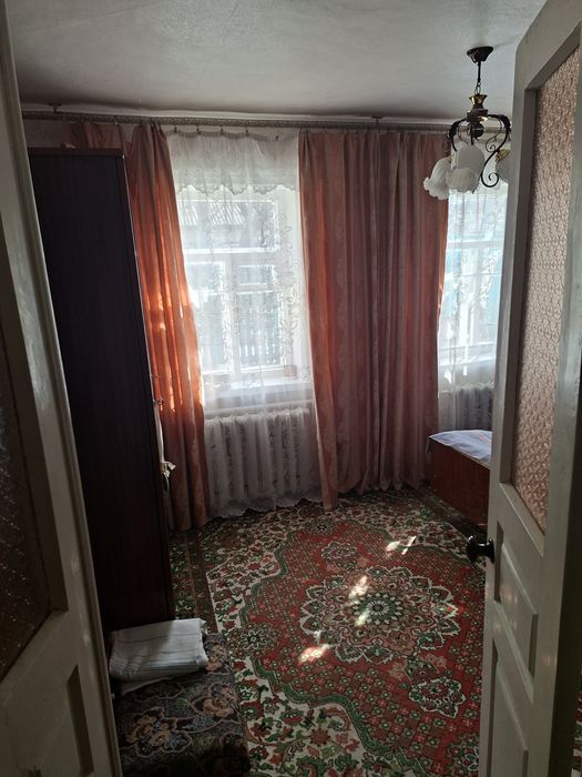 Продається 1/2частина будинку в передмісті Черкас