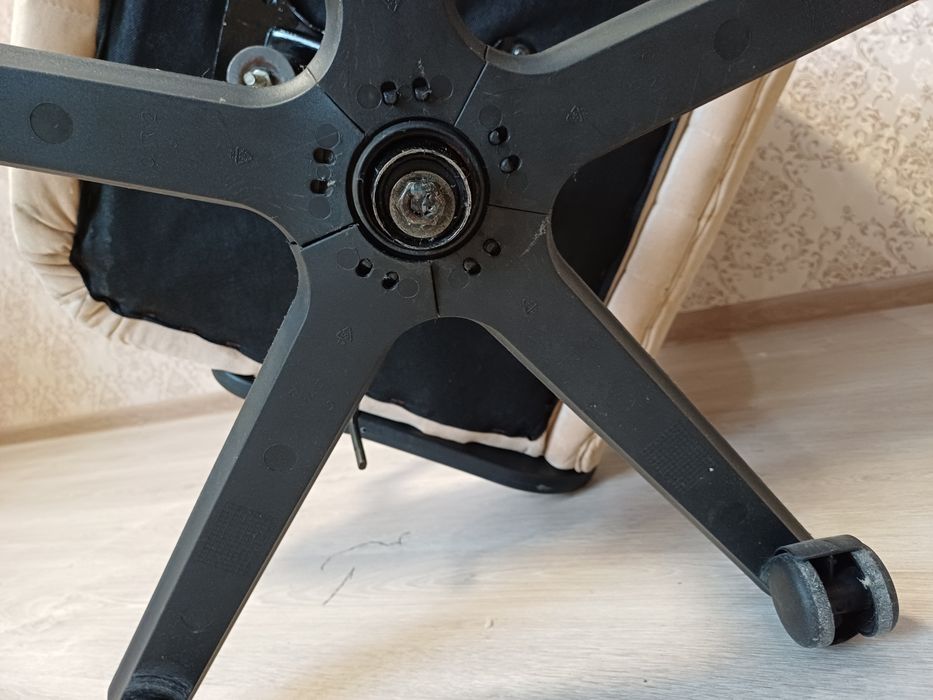 Кресло офисное на запчасти