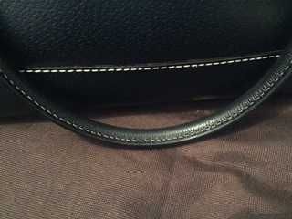 mala kate spade preta com dourado como nova com saquinho