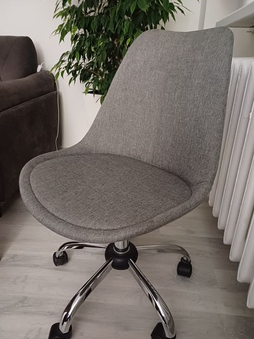 Sprzedam fotel biurkowy