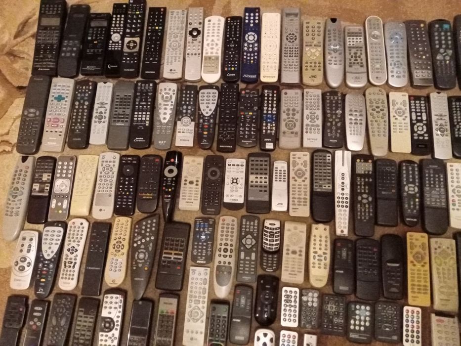 Piloty oryginalne różne