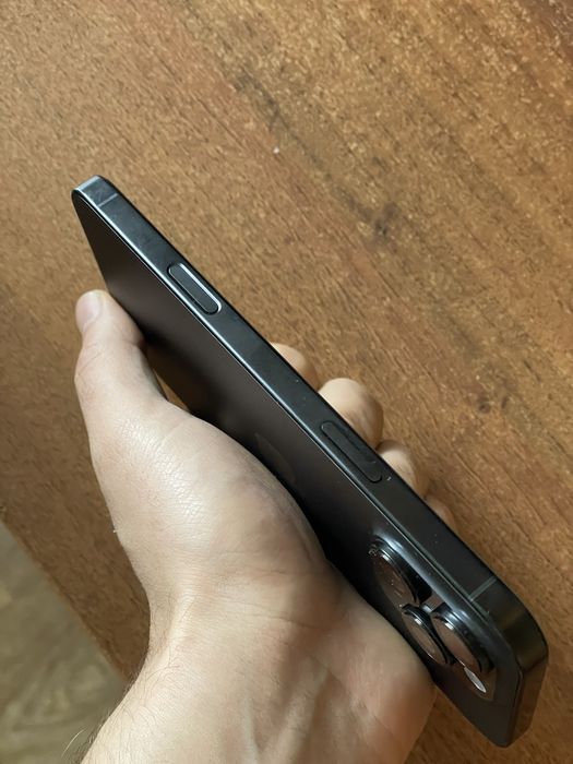 iPhone 16 Pro Max 256 с дефектом