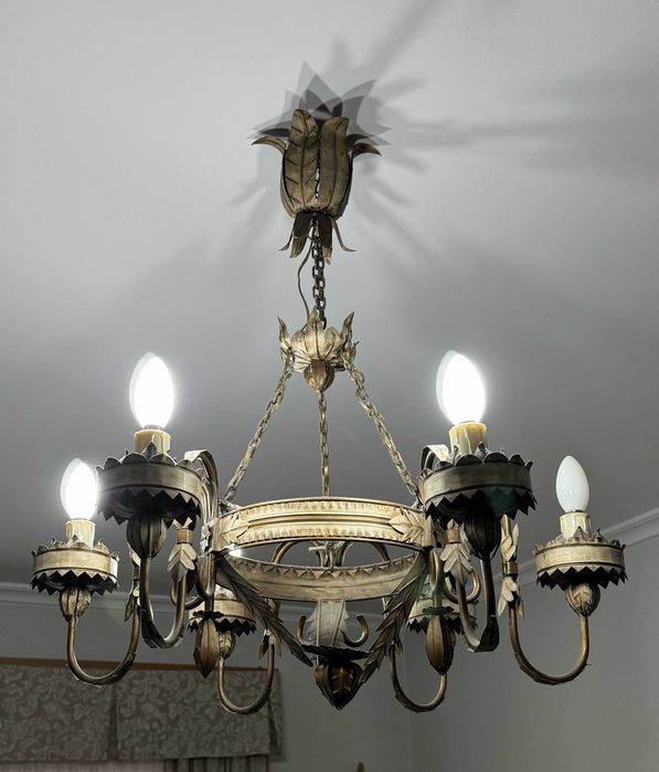 Móveis Clássicos Diversos - (vende-se em separado)