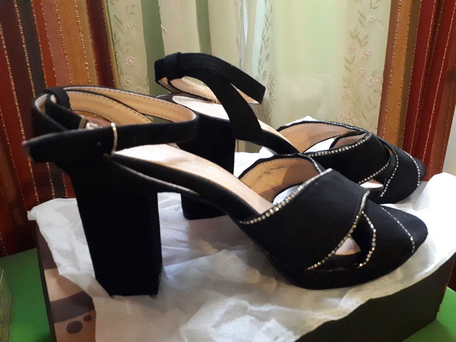 Sandalias Novas n° 39