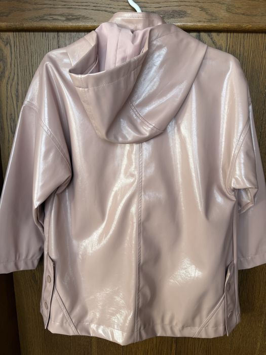 Продаю курточку Zara