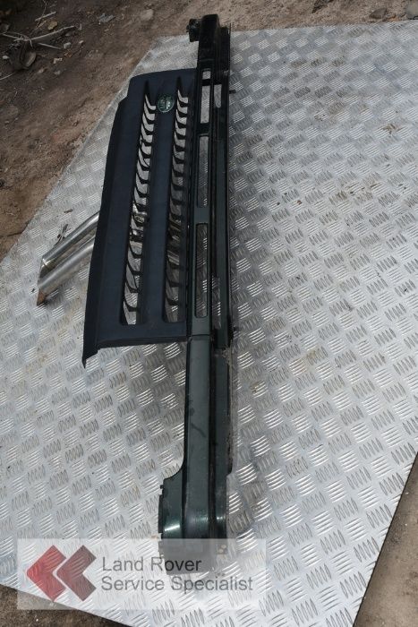 Atrapa Grill Land Rover Discovery 2 + listwy