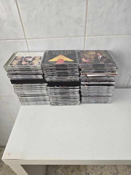 Lotes  de cds e dvds