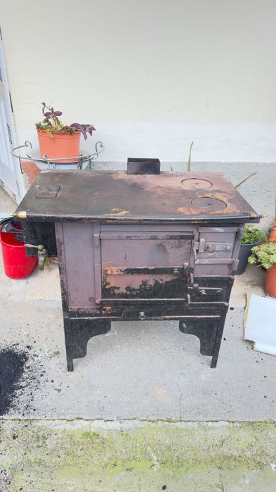 Fogão a lenha funcional