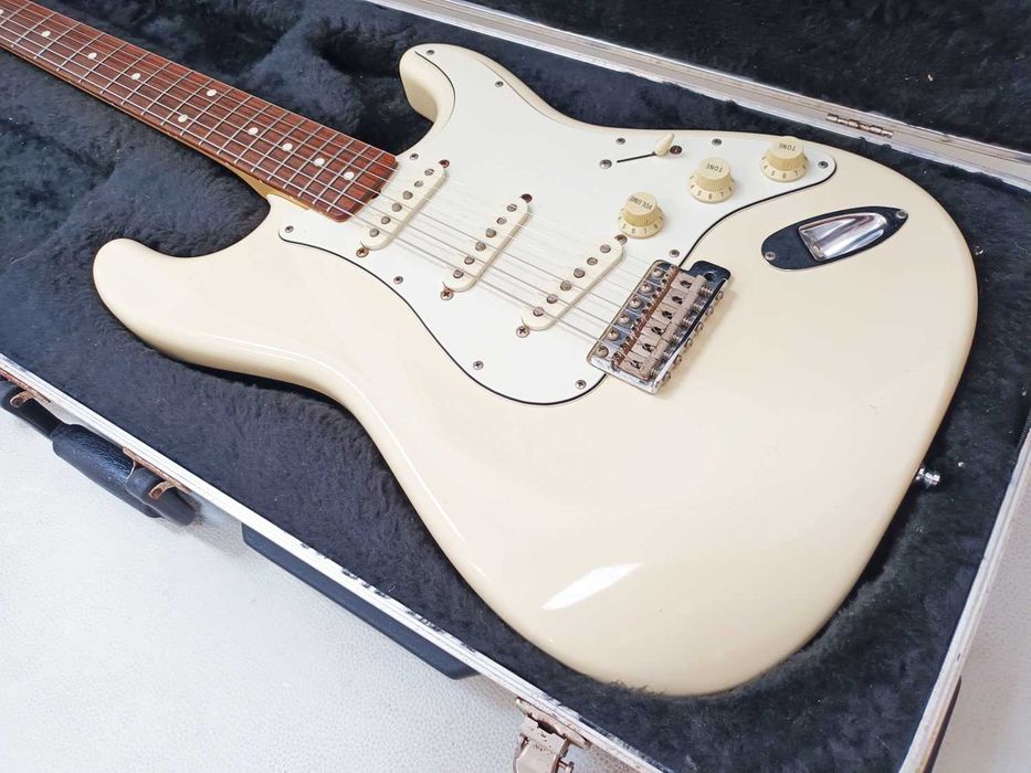 Fender Stratocaster Standard - Made in Japan 1993