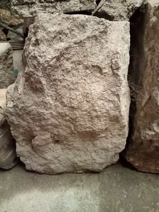 Pedras grandes granito