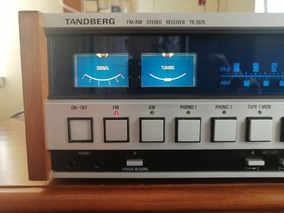 Tandberg TR 2075 receiver