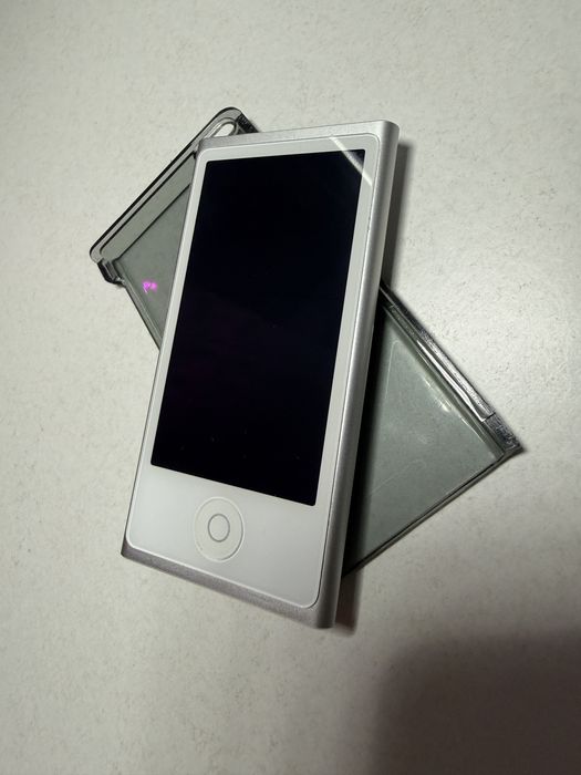 iPod nano 7 generation 16 Gb Silver