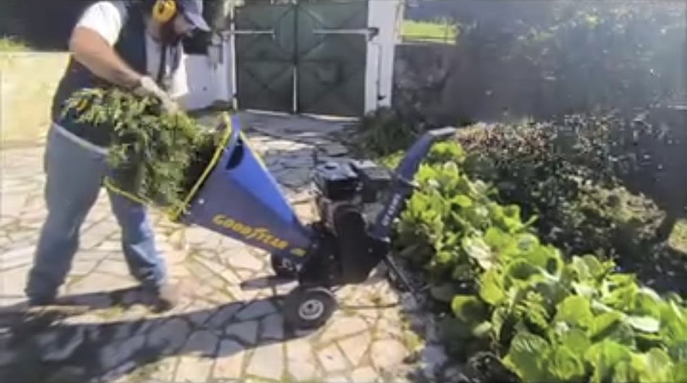 Serviços de triturar ramos /jardins