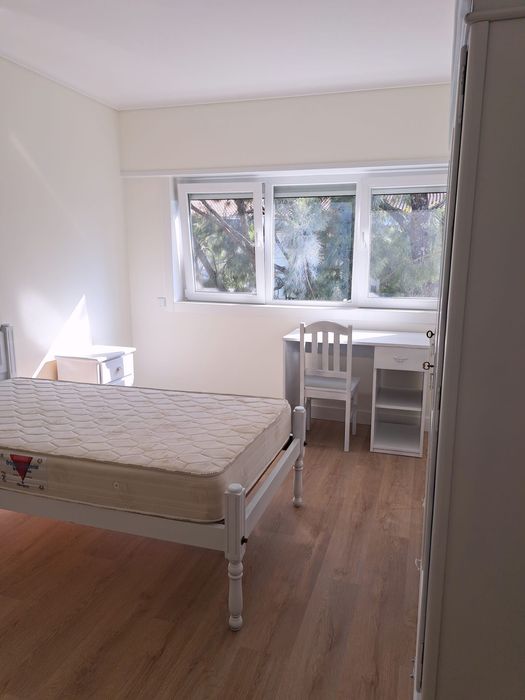 Arrenda-se t0 junto à universidade em Aveiro