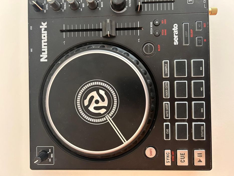 Controlador DJ Numark Mixtrack Pro FX