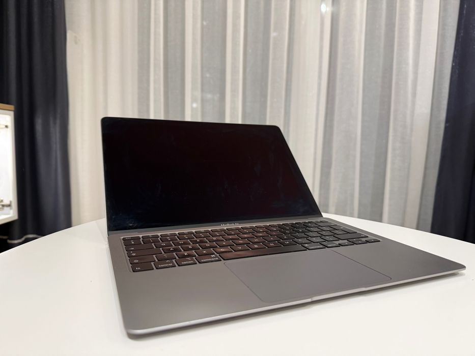 MacBook Air 2020 | i7 | 16 GB RAM | 256 GB SSD – Okazja! Łuków