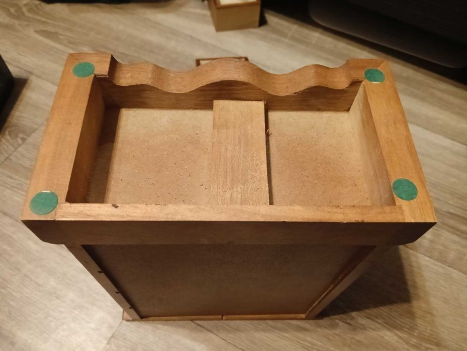 Деревянная винтажная шкатулка