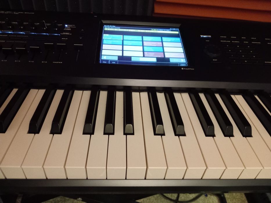 Sprzedam Korg Kronos X 73
