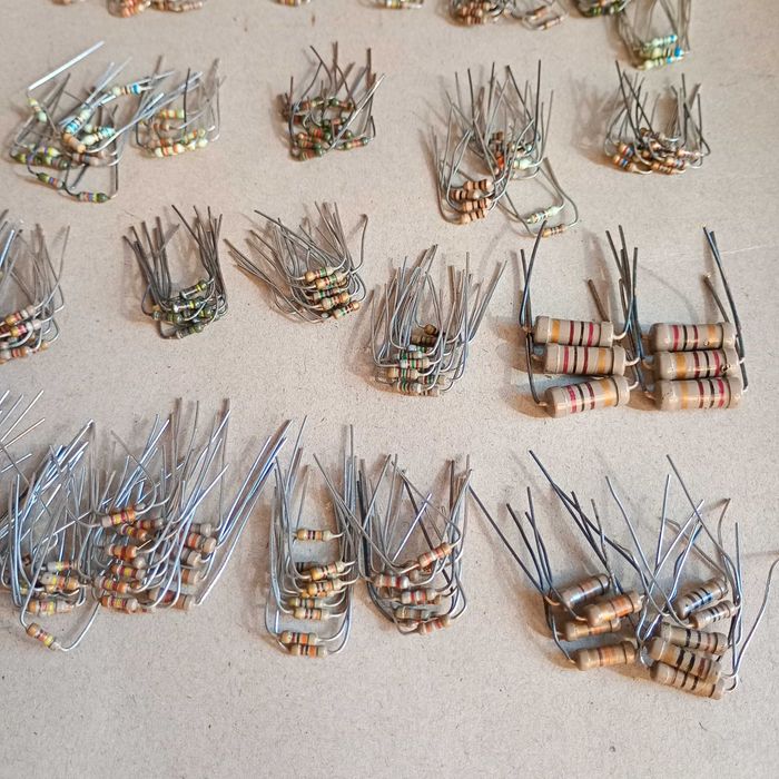 Rezystor, opornik 400 szt.