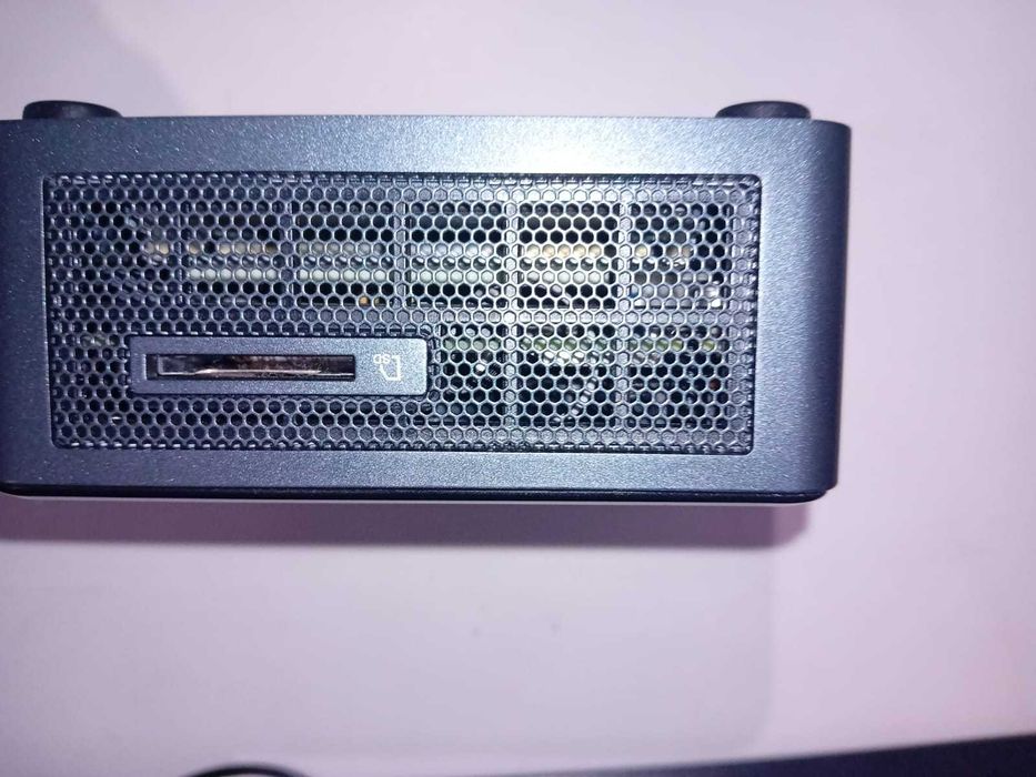 Intel Nuc i5 Frost Canyon 10ªGer WIFI 8G DDR4, 256 SSD.
