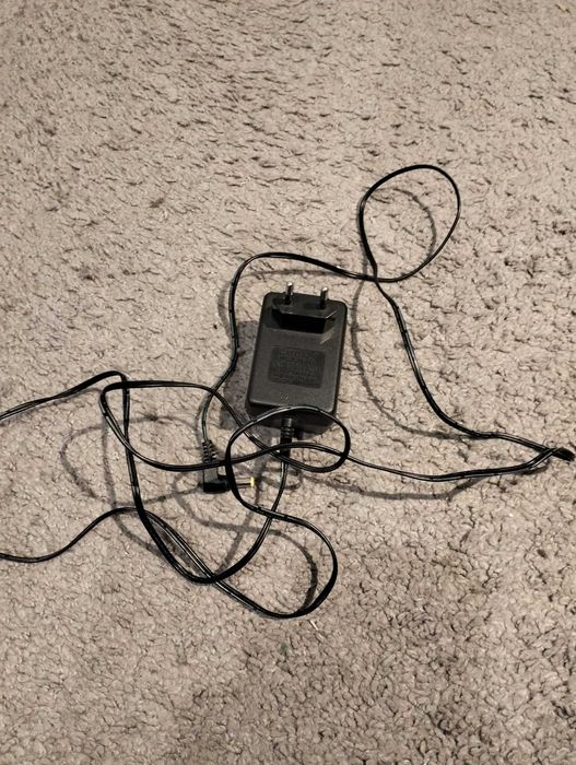 Zasilacz 5,5x2,1 mm HP czarny 2 metry 13V 0,3A