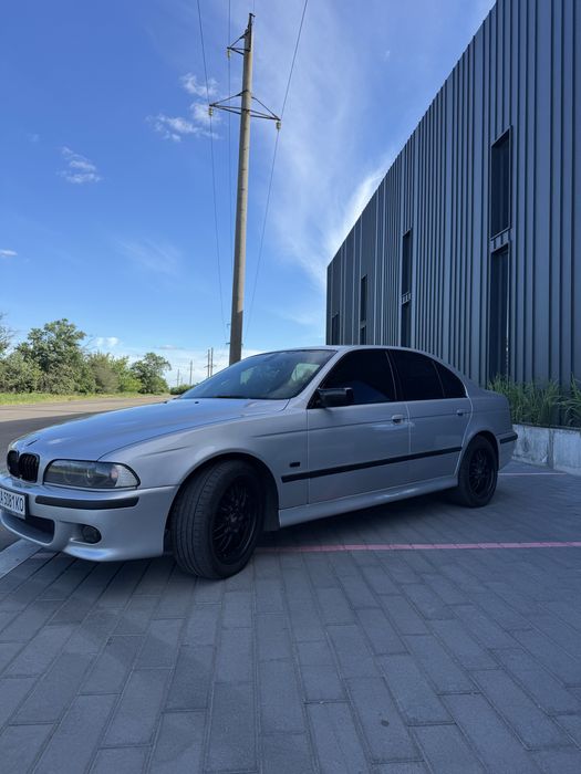 Продам  авотомобіль бмв е39