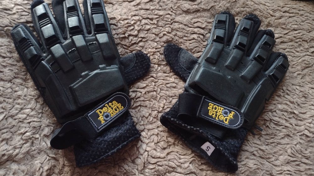 Delta Force ,Paintball Adult ,roz  S ,Black Gloves