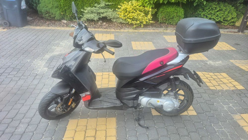 Aprilia sr 50 motaro
