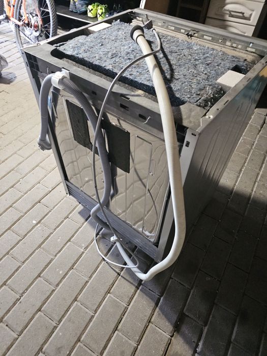 Sprzedam zmywarkę wolnostojącą marki BEKO