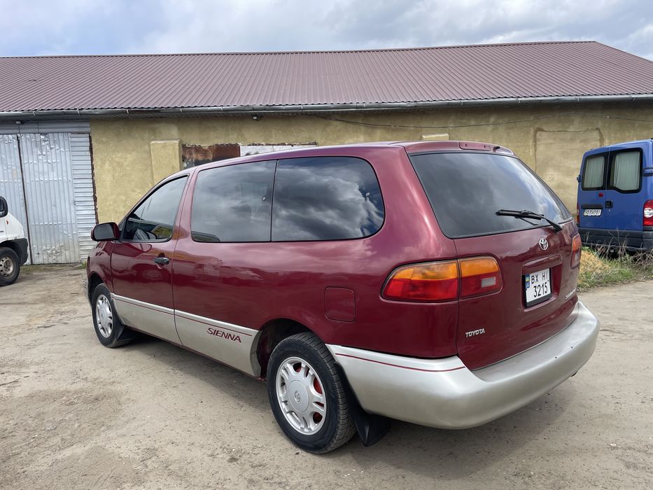 Toyota Sienna 3.0 avtomat