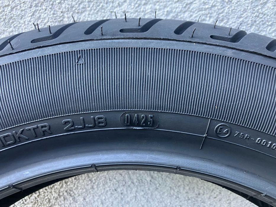 MT90B16 Dunlop D402 72H TL Przód HARLEY-DAVIDSON 2025 nowa 130/90B16