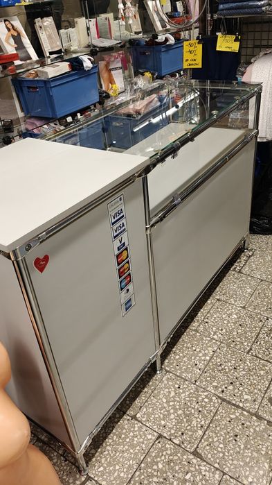 Lada sklepowa uzywana