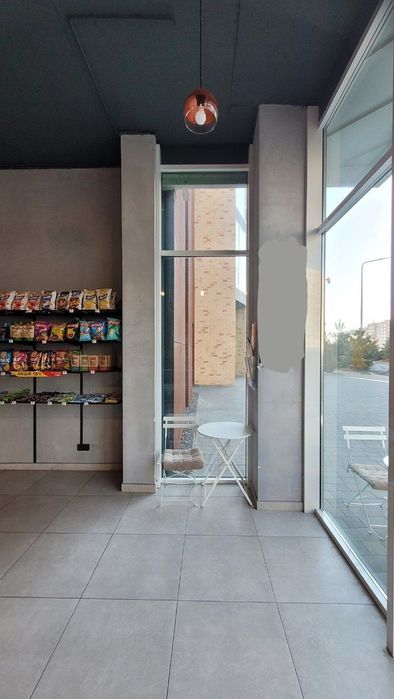 Продаж фасадного приміщення від власникана Урбан стріт