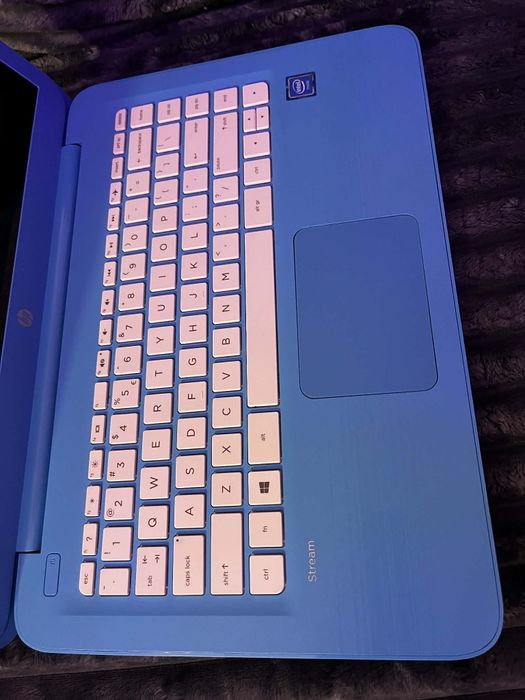 Turkusowy Notebook HP Windows 10