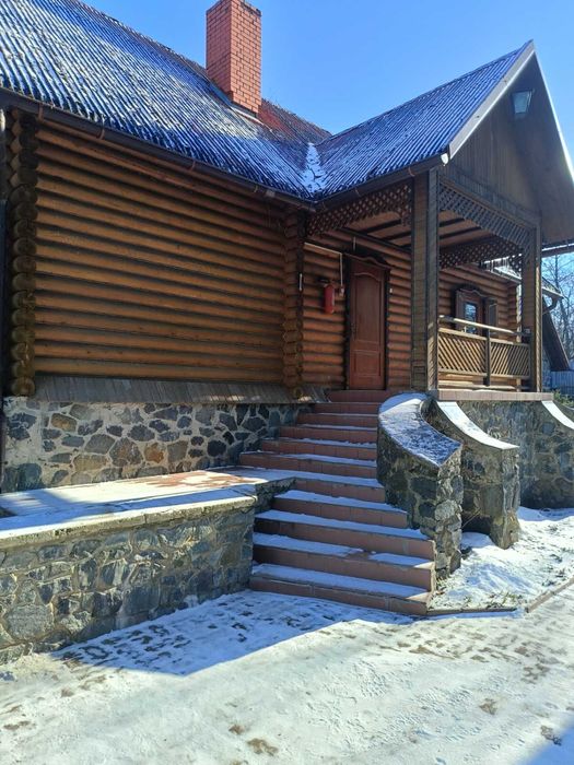 Продам гостьовий комплекс з сауною, басейном с.Войнівка