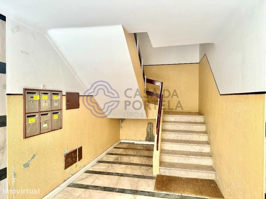 T3 com varanda no centro