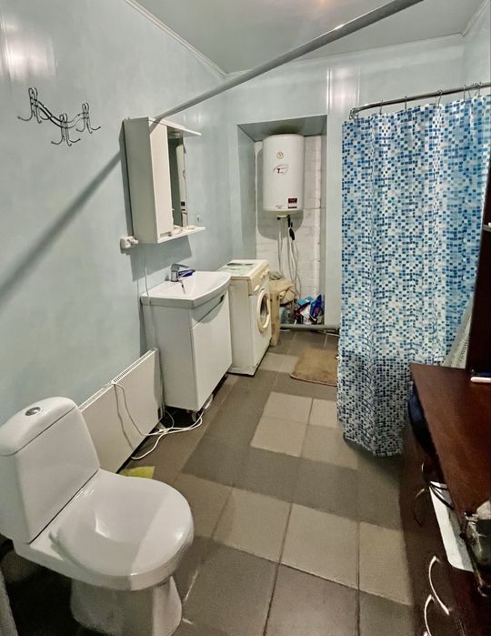 Продам дом- квартиру на землі