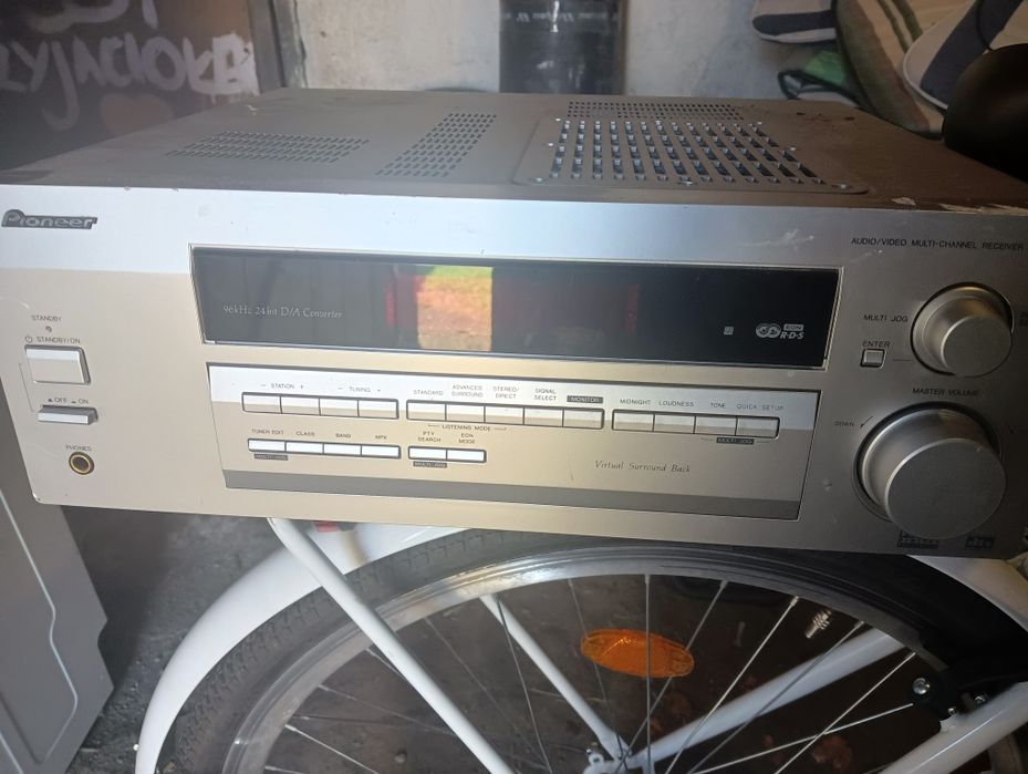 Amplituner Pioneer VSX-D511