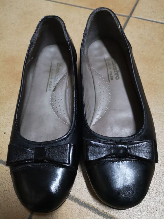 Sapatos em pele, rasos.64730019969281120