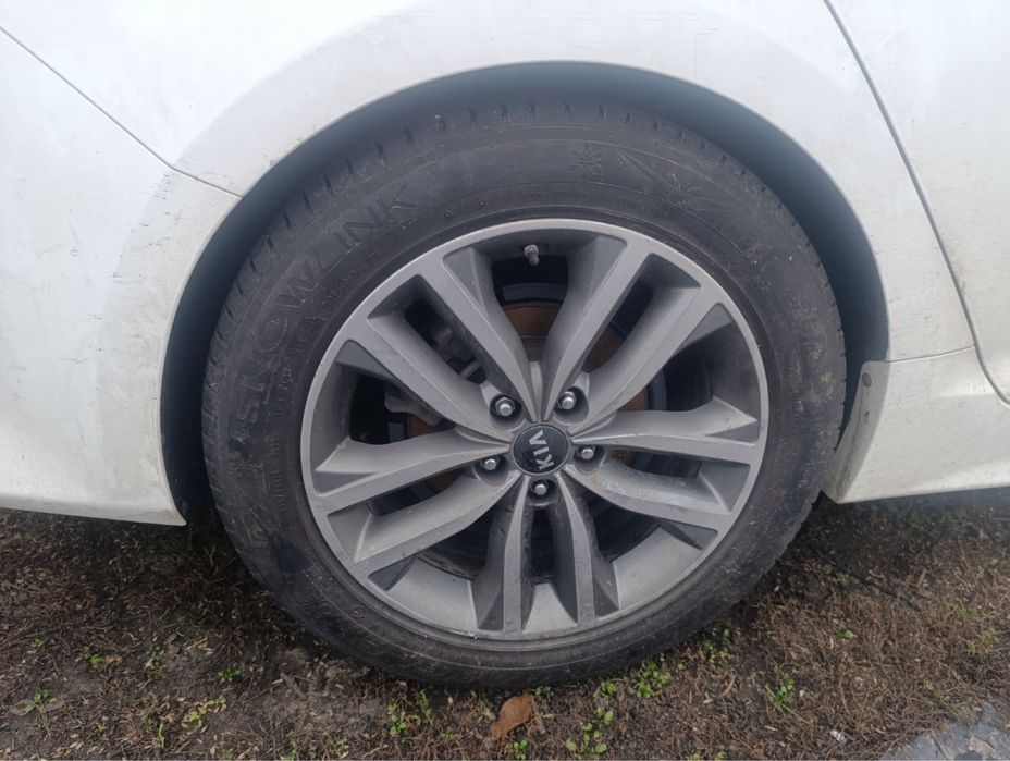 Продам  Kia   k6