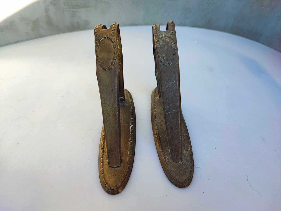 Secesja,mosiężne uchwyty do karnisza,cena komplet