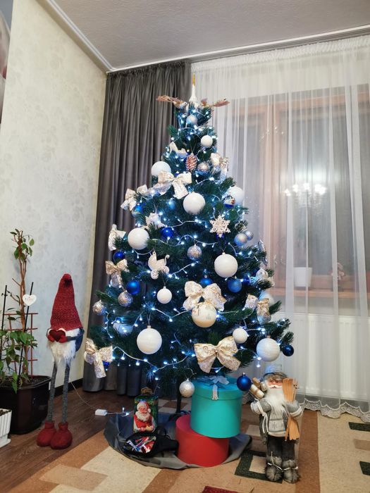 Ялинка штучна сосна