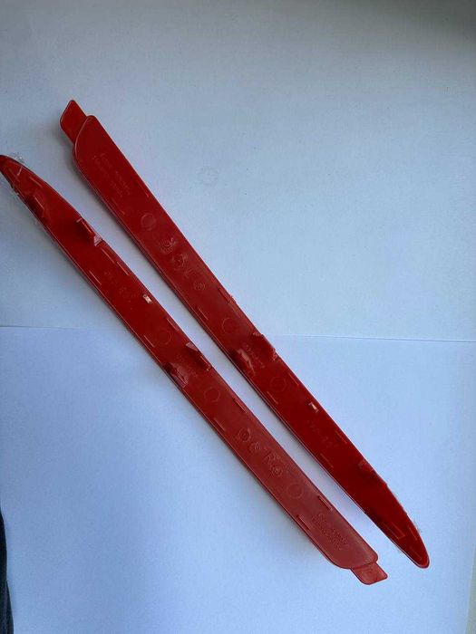 Катафоти заднього бампера Skoda Octavia A5 рестайл 1Z0945105 1Z0945106