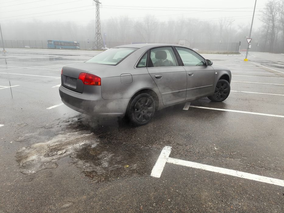 Ауди а 4 б7 2.0 Бензин  Автомат