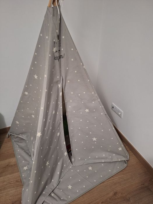 Decoração completa para quarto criança (tema estrelas e nuvens)