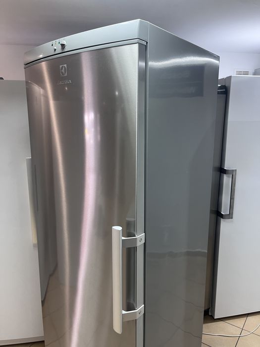 Duża zamrażarka noFrost Electrolux