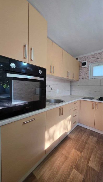 Продам окремий житловий будинок у с. Супрунівка.
