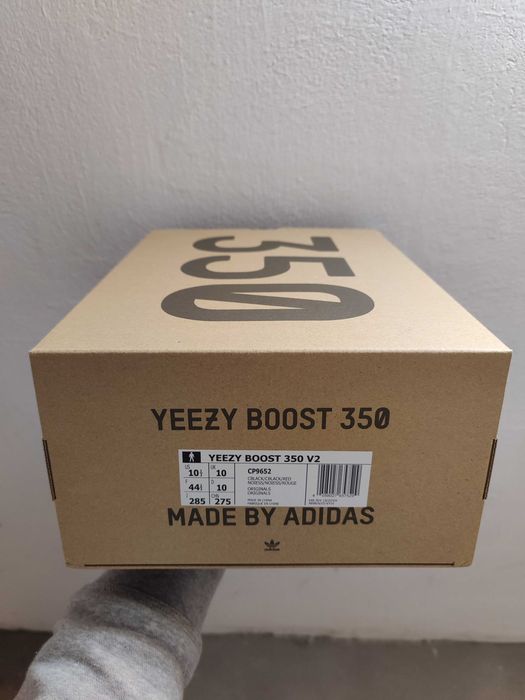 Adidas Yeezy 350 V2 Bred